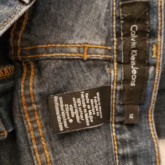 Calvin Klein jeans, dark, bootcut, regular fit distressed cuff & pockets - Picture 7 of 9